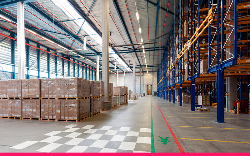 Atributos de las puertas para bodegas | Puertas Asturmex