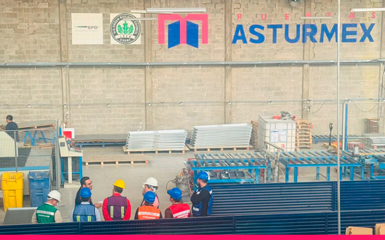 Mantenimiento de puertas con Asturmex